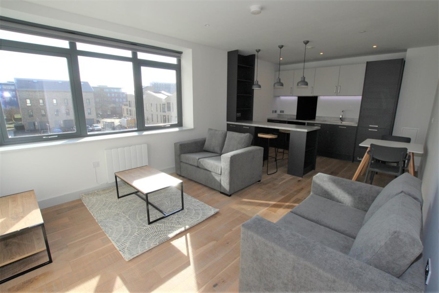 Apt 33, One Vesta image 1