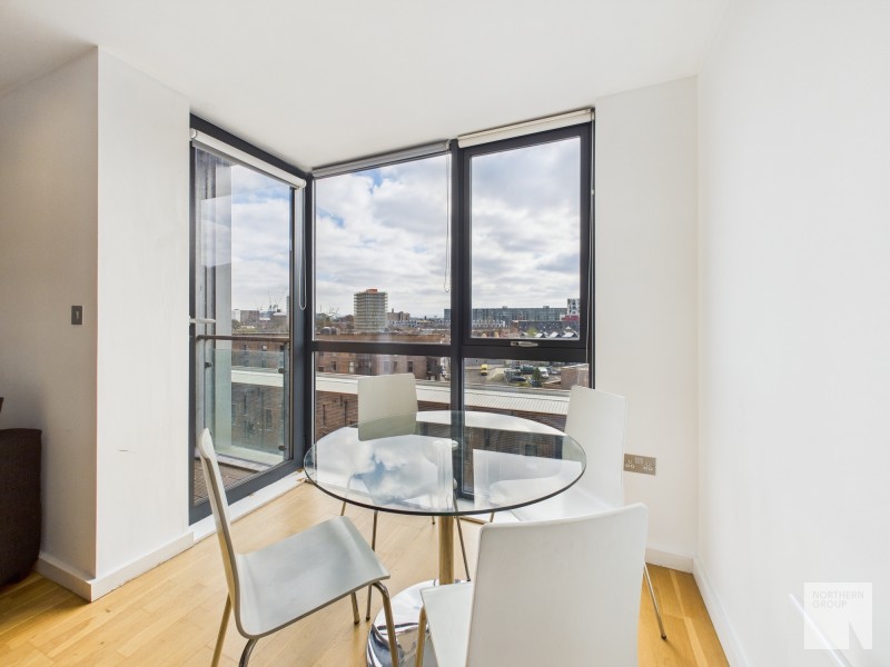 Apt 5.17 :: Flint Glass Wharf image 4