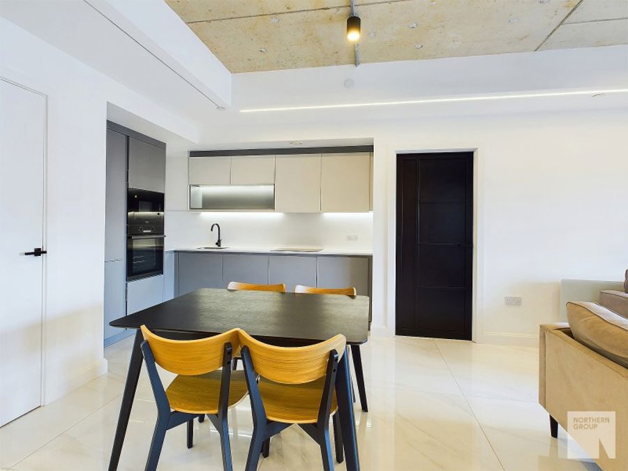 Apt 3.06 :: One Silk Street image 4