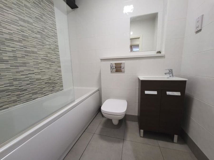 Apt. 21, 2 Harter Street image 8