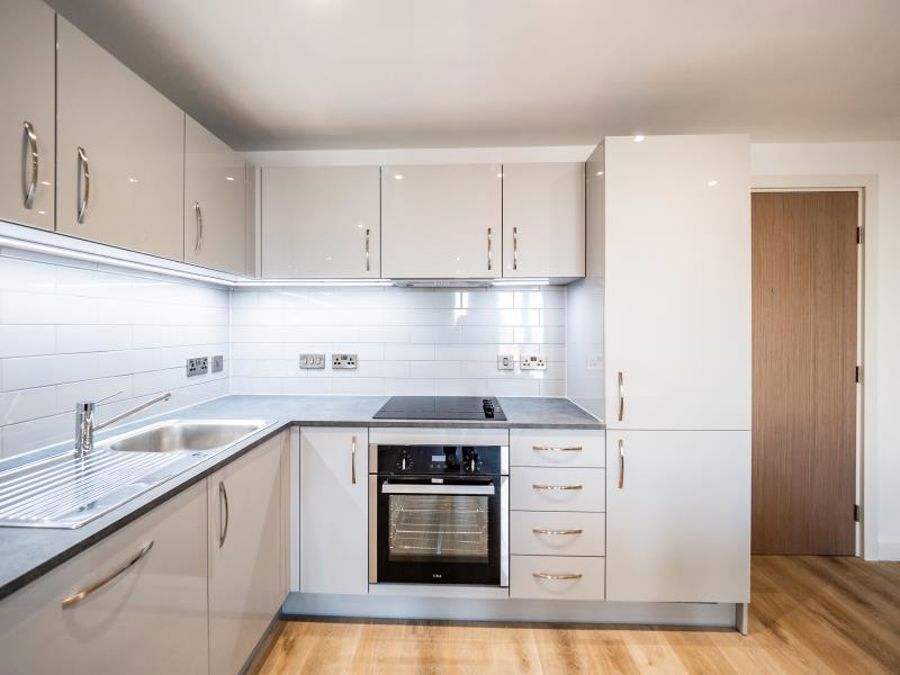 Apt 47 :: The Quarters image 6