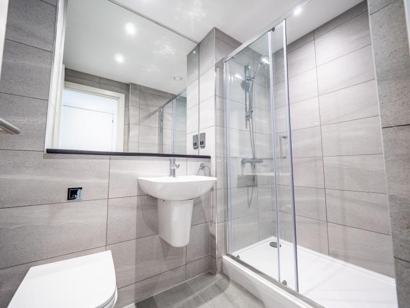 Apt 47 :: The Quarters image 9