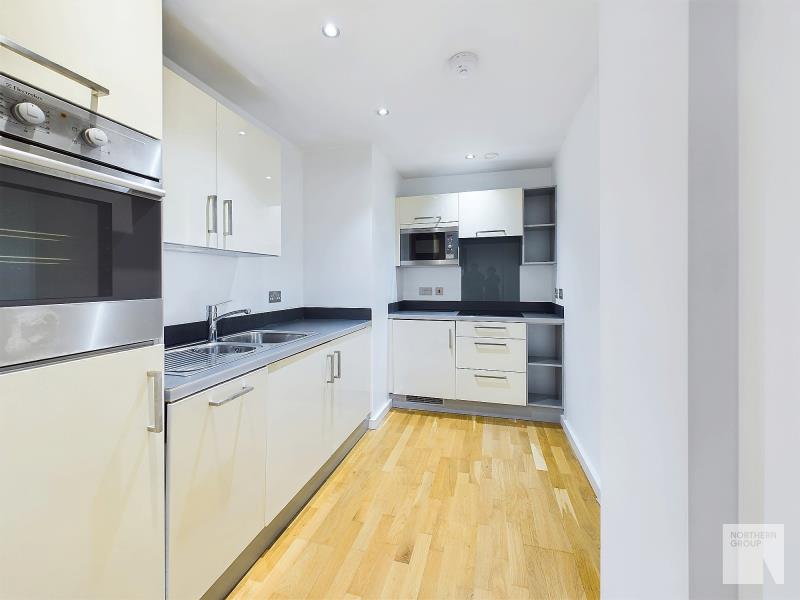 Apt 4.10 :: Flint Glass Wharf image 3