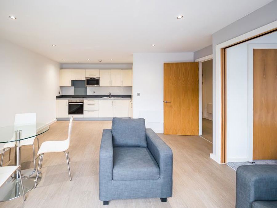 Apt 4.15 :: Flint Glass Wharf image 4