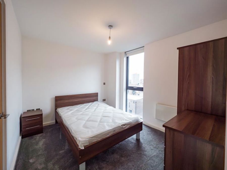 Apt 4.15 :: Flint Glass Wharf image 6