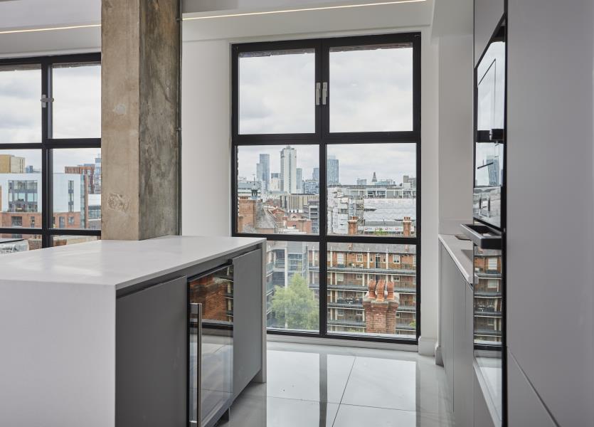 Apt 7.10 :: One Silk Street image 2