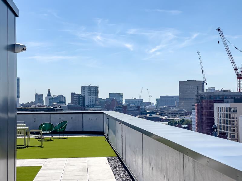 Apt 7.10 :: One Silk Street image 3