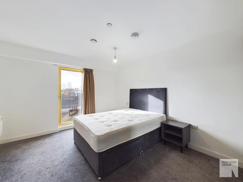 Flat 52, The Quarters image 11