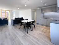 Apt 21 :: The Quarters image 2