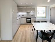 Apt 21 :: The Quarters image 4