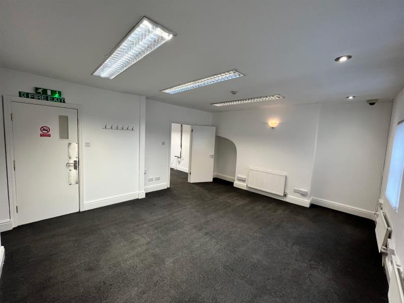 Suite 1 - 2nd Floor - 69/71 Lever image 3