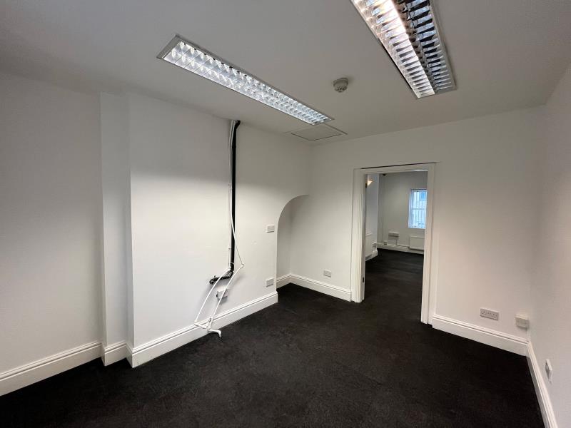 Suite 1 - 2nd Floor - 69/71 Lever image 5