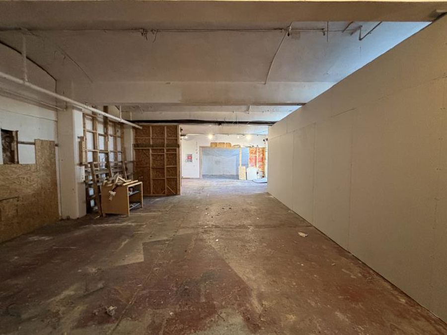 Unit 1, Room 2 :: Wellington House image 3