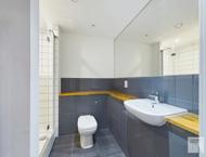 Apt 22 :: One Cutting Room image 9