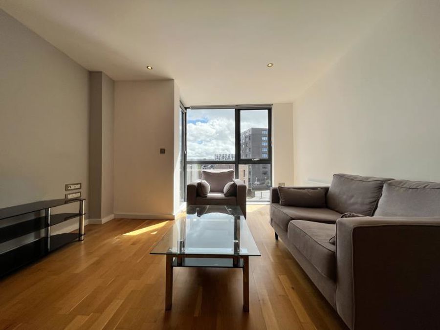 Apt 2.21 :: Flint Glass Wharf image 1