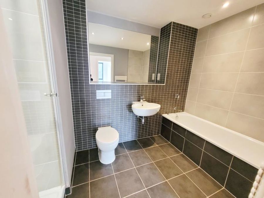 Apt 4.11 :: Flint Glass Wharf image 5