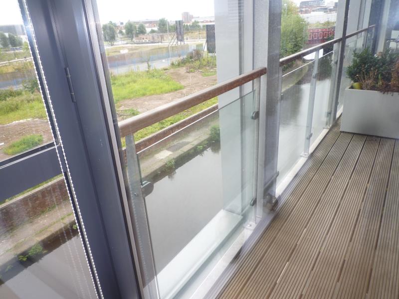 Apt 4.11 :: Flint Glass Wharf image 7