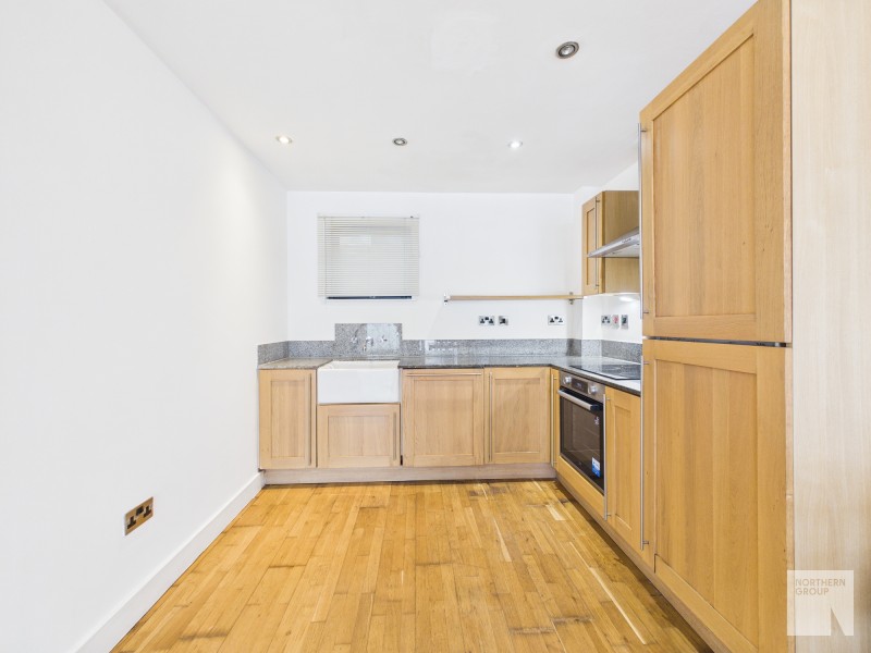 Advent House :: New Islington image 2