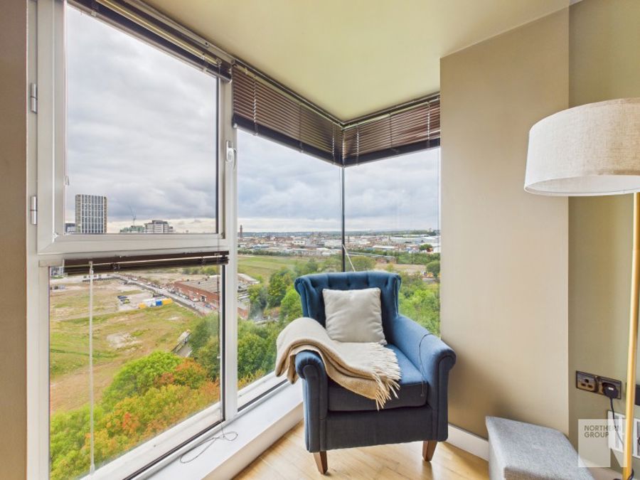 Emmeline :: Manchester image 2