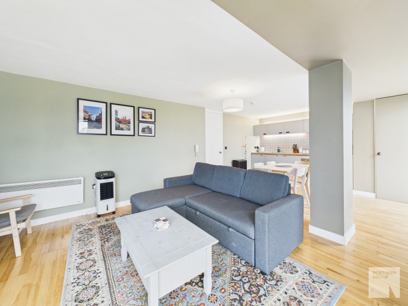 Emmeline :: Manchester image 3