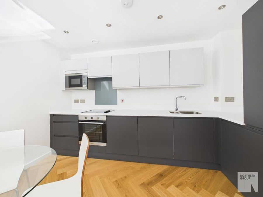 Apt 2.02 :: Flint Glass Wharf image 4