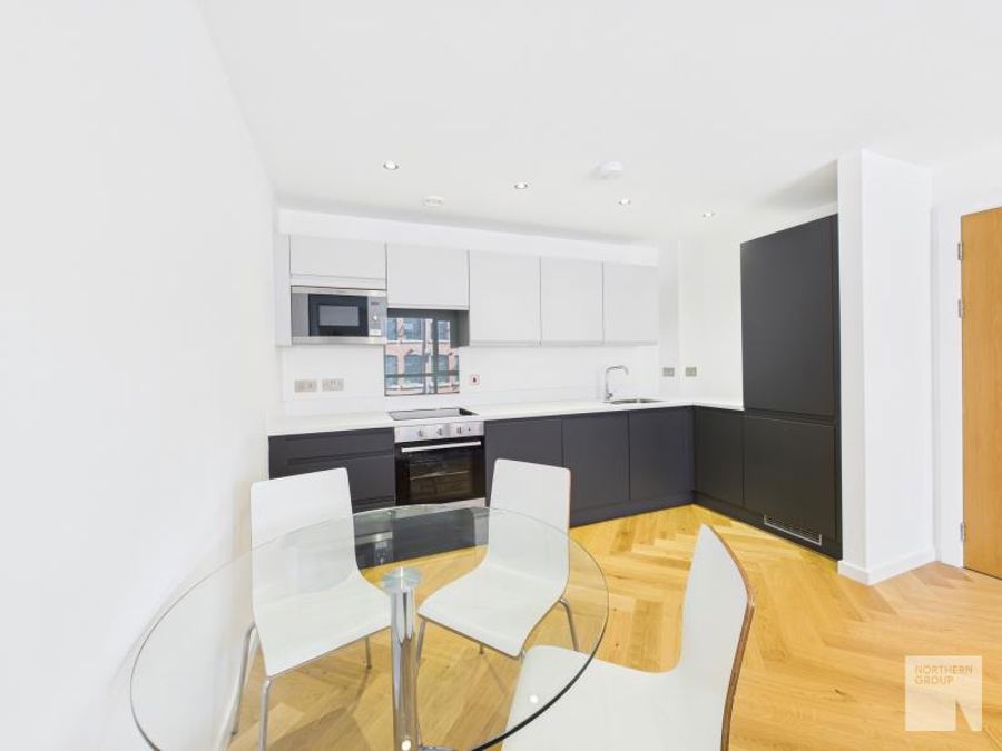 Apt 2.02 :: Flint Glass Wharf image 5