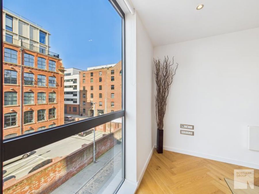Apt 2.02 :: Flint Glass Wharf image 6