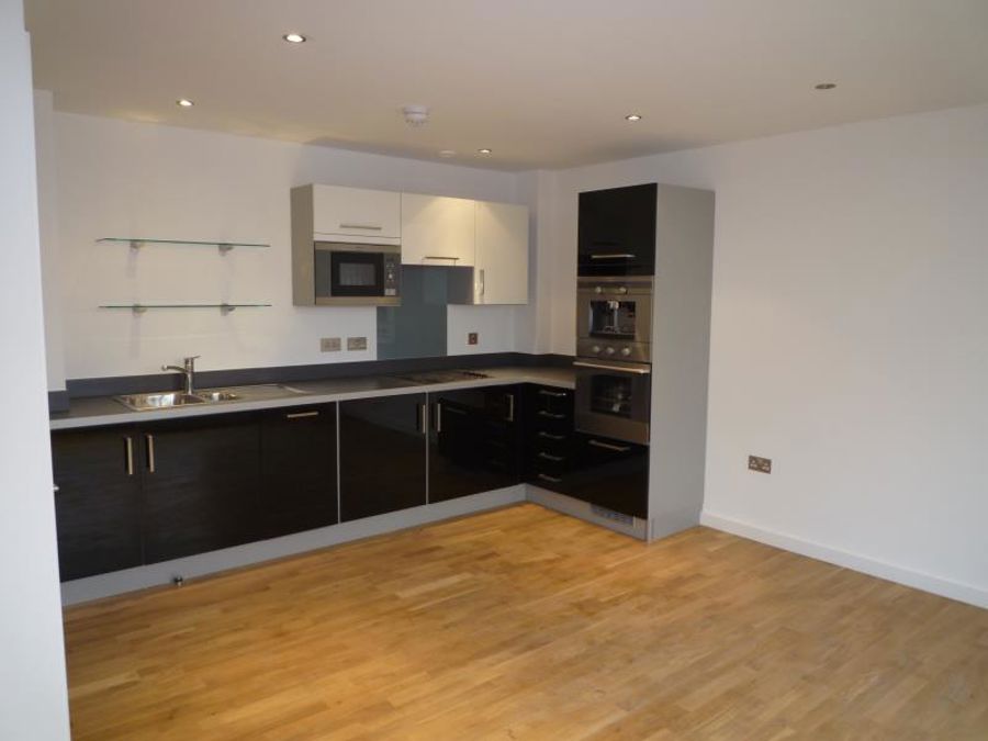 Apt 5.03 :: Flint Glass Wharf image 2
