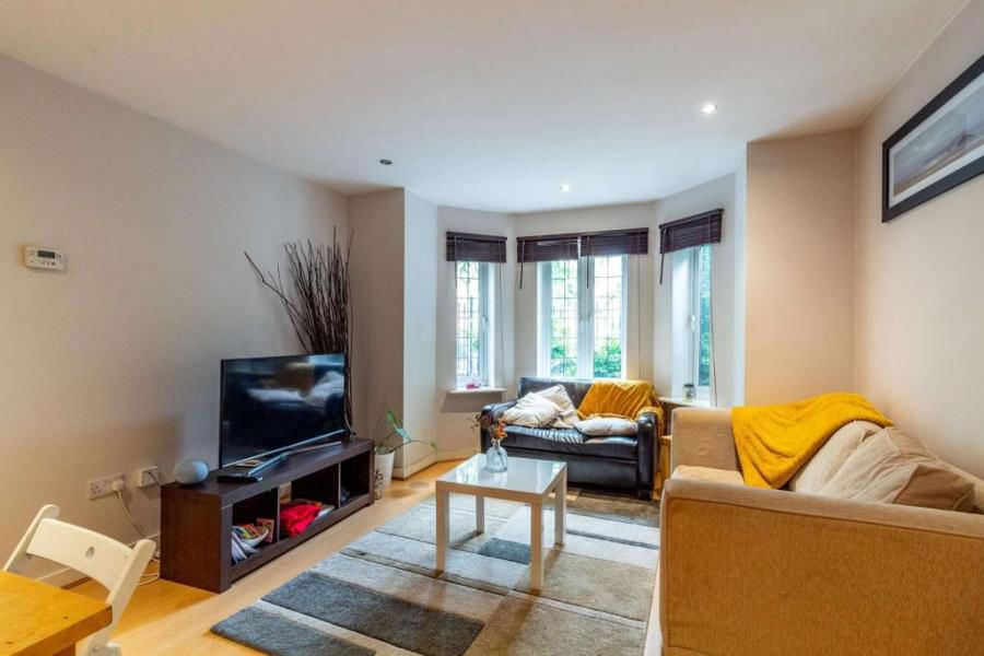 New Barns Avenue :: Chorlton image 1