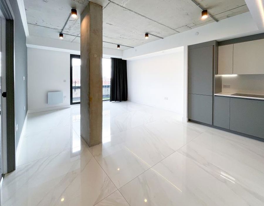 Apt 8.07 :: One Silk Street image 8