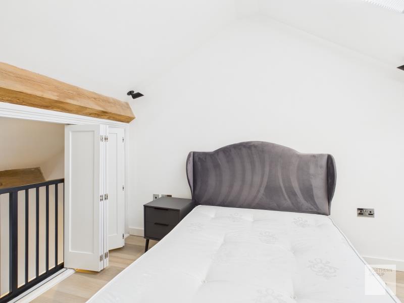 Flat 10 :: Gramercy House image 7