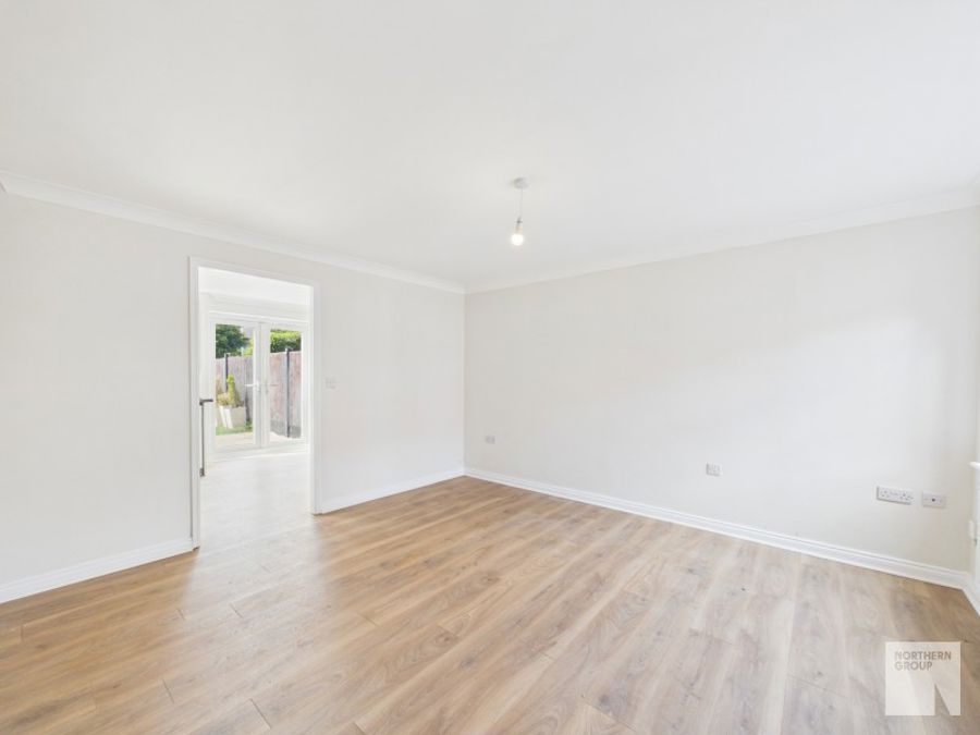 Gravenmoor Drive :: Manchester image 4