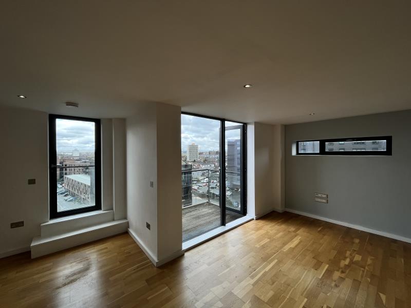 Apt 6.02 :: Flint Glass Wharf image 1