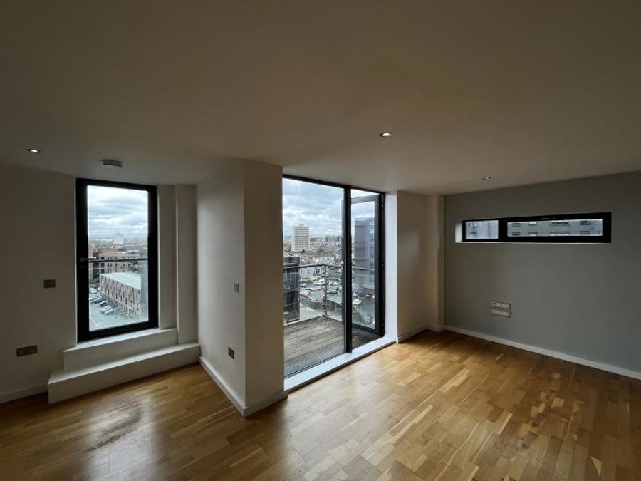 Apt 6.02 :: Flint Glass Wharf image 1