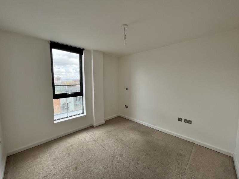 Apt 6.02 :: Flint Glass Wharf image 7