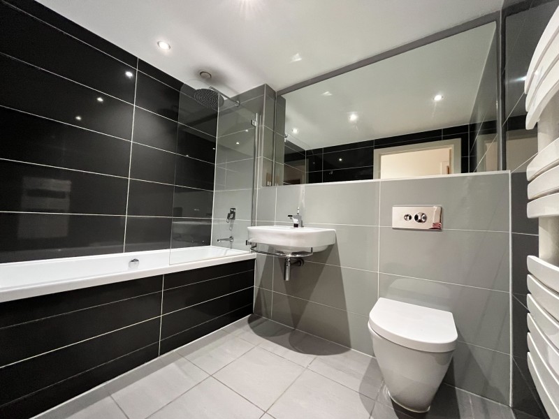 Apt 6.02 :: Flint Glass Wharf image 8