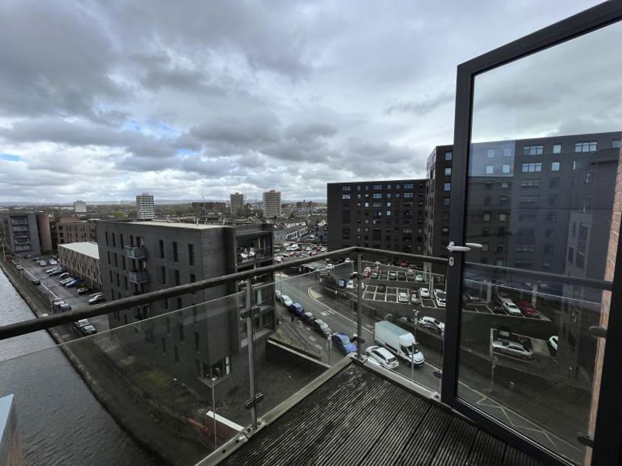 Apt 6.02 :: Flint Glass Wharf image 10