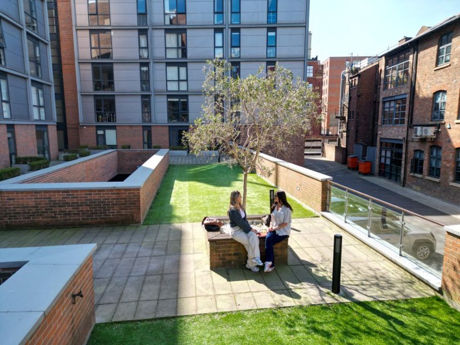 Apt 6.02 :: Flint Glass Wharf image 13