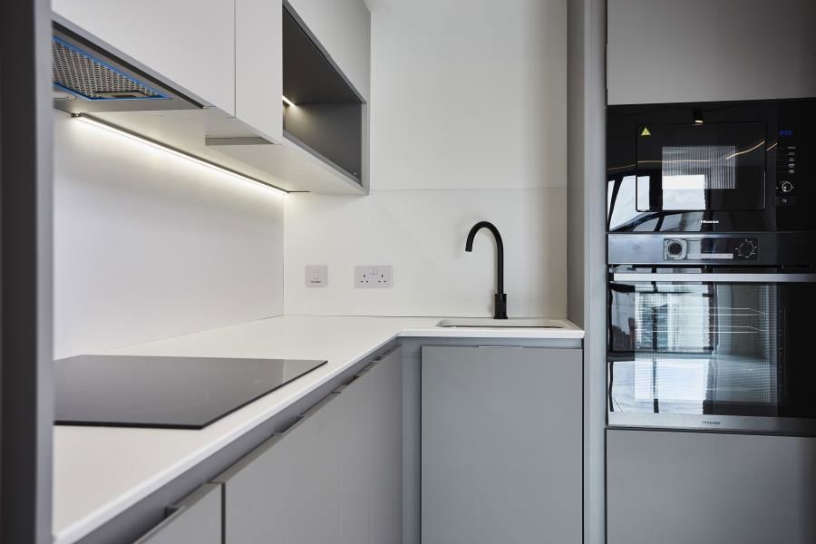 Apt 8.03 :: One Silk Street image 4