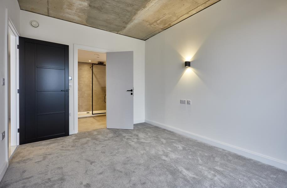 Apt 8.03 :: One Silk Street image 5