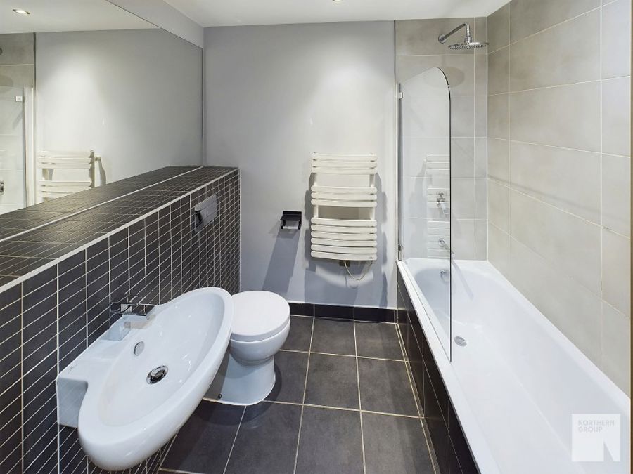 Apt 3.09 Flint Glass Wharf image 8
