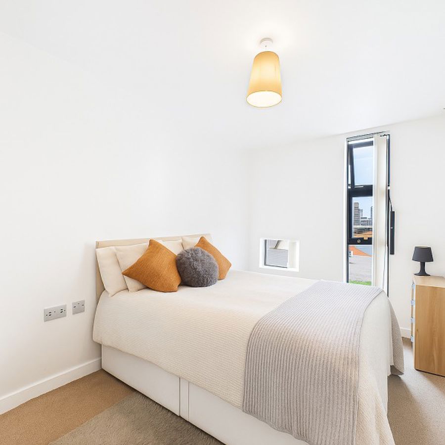 Apt 92, Islington Wharf image 3