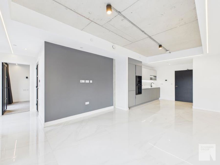 Apt 6.13 :: One Silk Street image 3