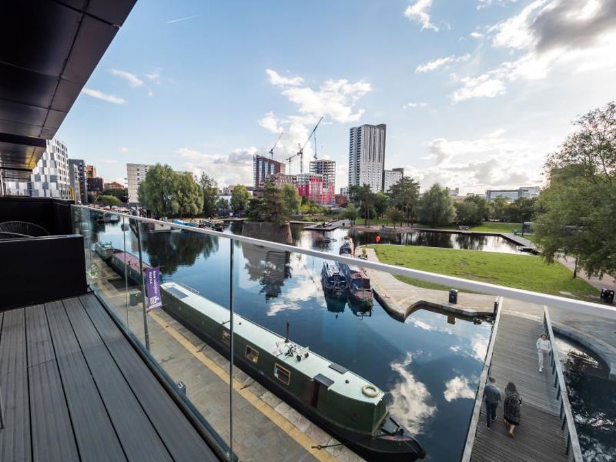 Mansion House, New Islington Marina image 2