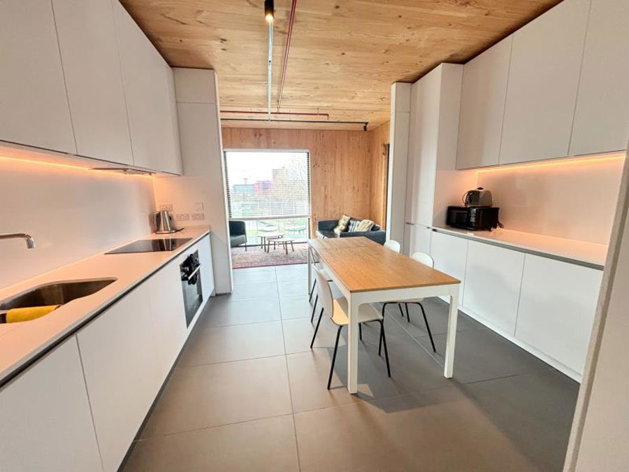 Mansion House, New Islington Marina image 13
