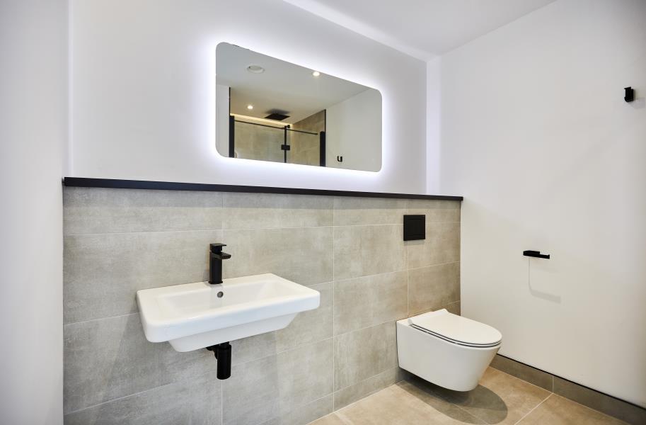 Apt 7.03 :: One Silk Street image 6