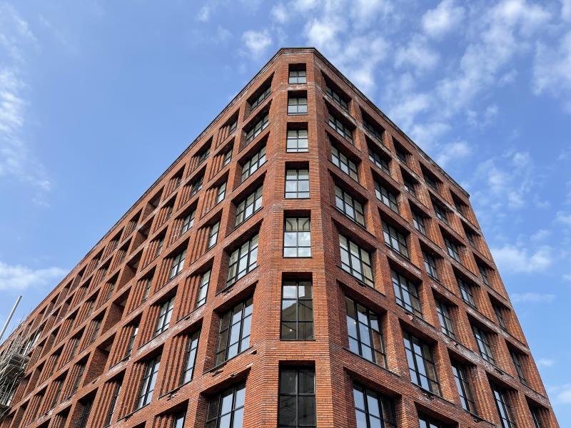 Apt 8.08 :: One Silk Street image 3