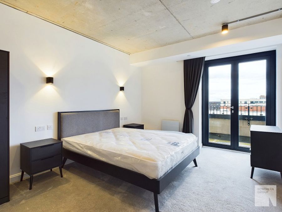 Apt 8.08 :: One Silk Street image 8