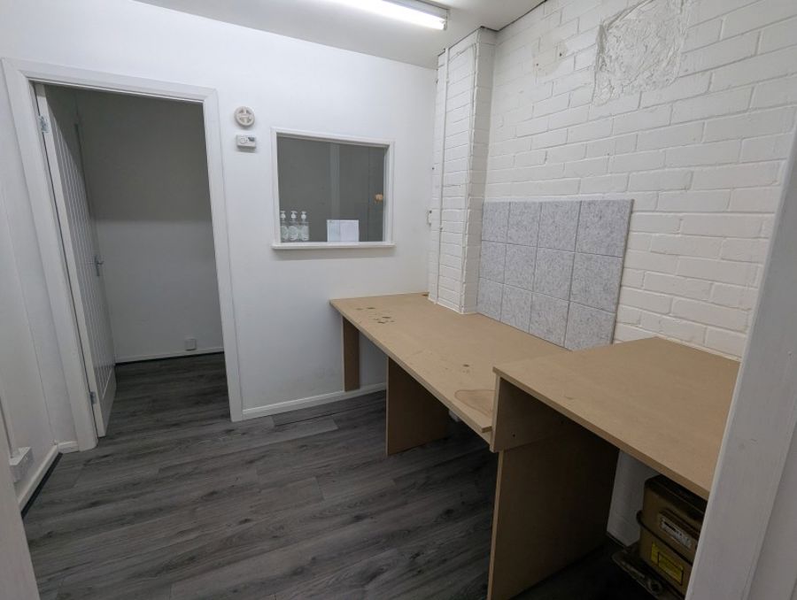 Unit 6 :: Crown Industrial image 7