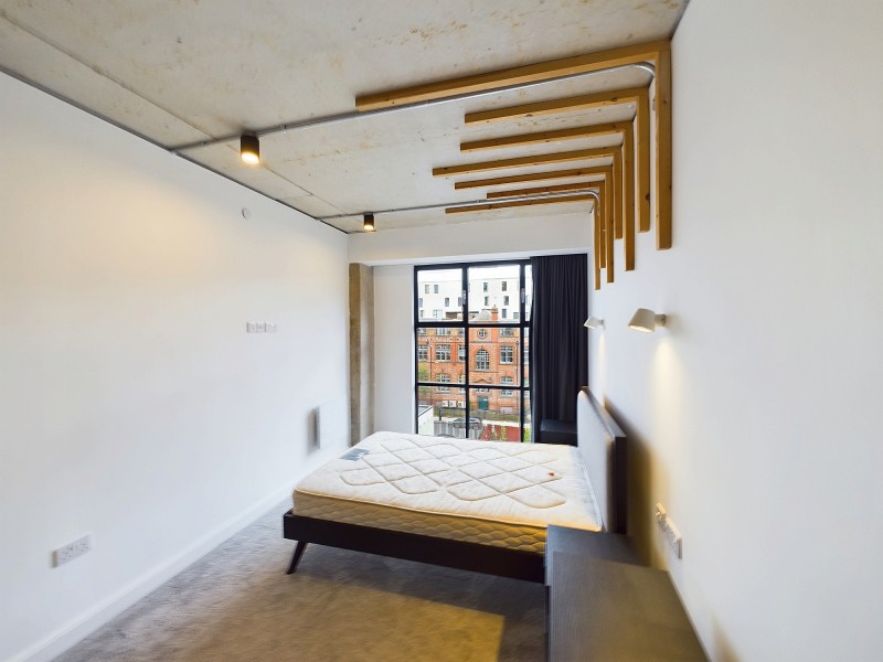 Apt 3.09 :: One Silk Street image 11